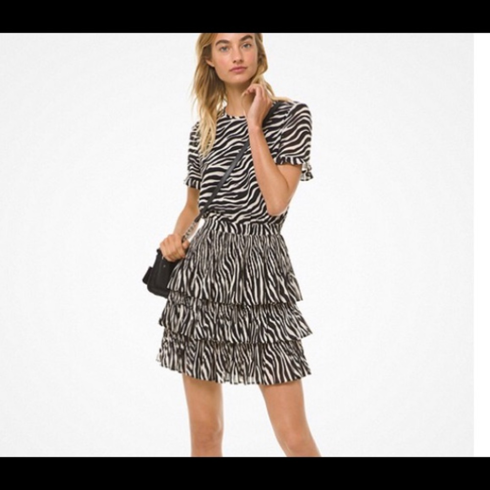 Michael Kors Tiger-Print Georgette Tiered Dress - Picture 2 of 9